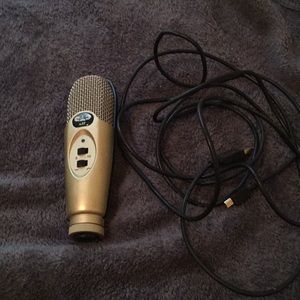 I just bought a new mic don’t need it no more